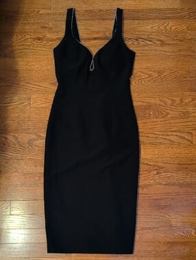 Elegant Black Body Con Midi Dress With Neck Details
